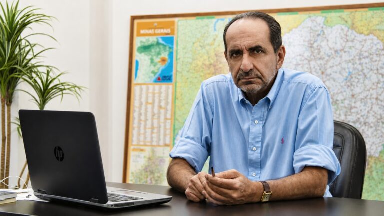 Presidente do PDT nega acordo com PT e reafirma Kalil ao governo de Minas