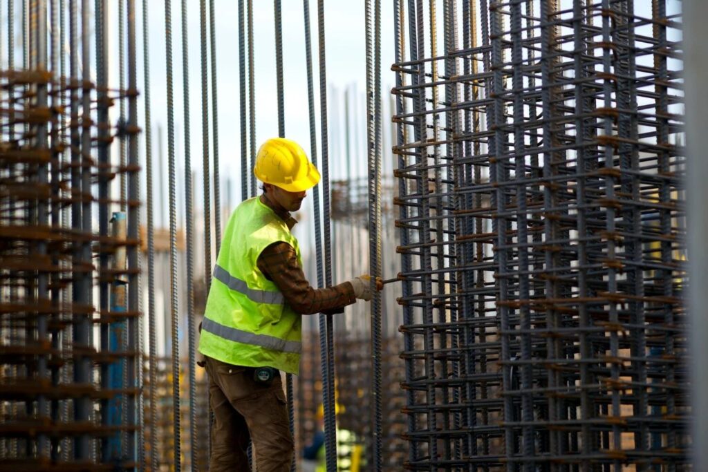 Produção da indústria brasileira cai 0,2% em maio, de acordo com o IBGE