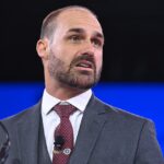PF recomenda demissão de Eduardo Bolsonaro por abandono do posto de trabalho