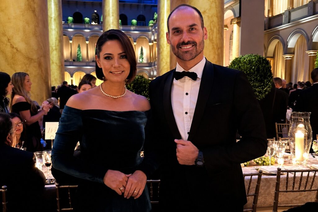 Críticas de Eduardo afastam ainda mais Michelle da campanha de Flávio Bolsonaro