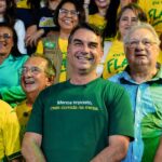 Flávio Bolsonaro critica direção da PF e anuncia segurança própria durante campanha presidencial