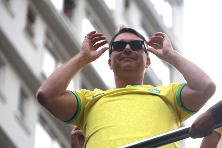 Fabiano Lana: “Insinuação de Flávio Bolsonaro sobre fraude em urnas é desculpa antecipada para a derrota”