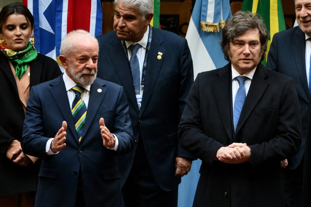 Presidente da Argentina chama Lula de ‘ladrão e corrupto’