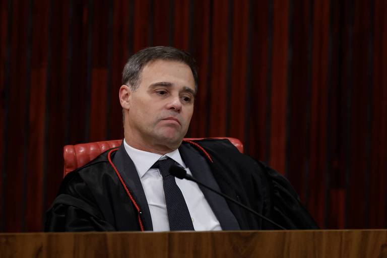 PT pede investigação de contratos de R$ 2 milhões do instituto de André Mendonça