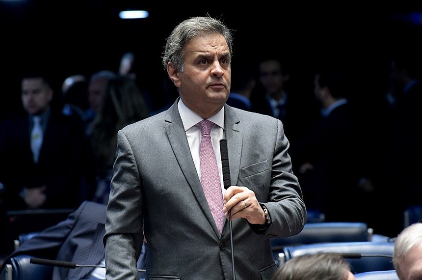 Aécio destaca papel do senado na renegociação da dívida de Minas