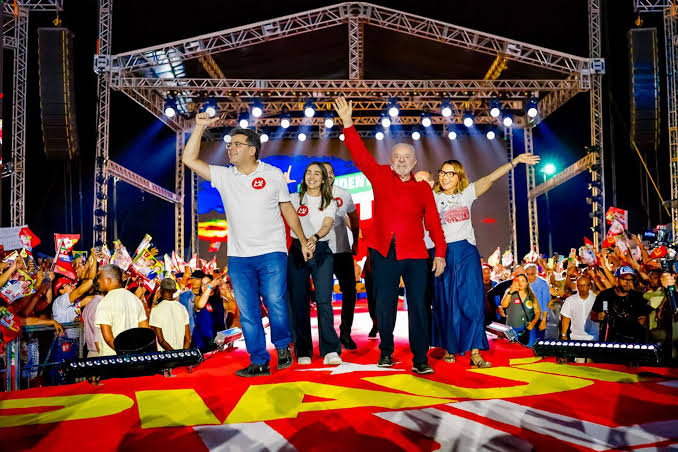Lula mira Ciro Nogueira em comício no Piauí e o chama de “vira-lata”