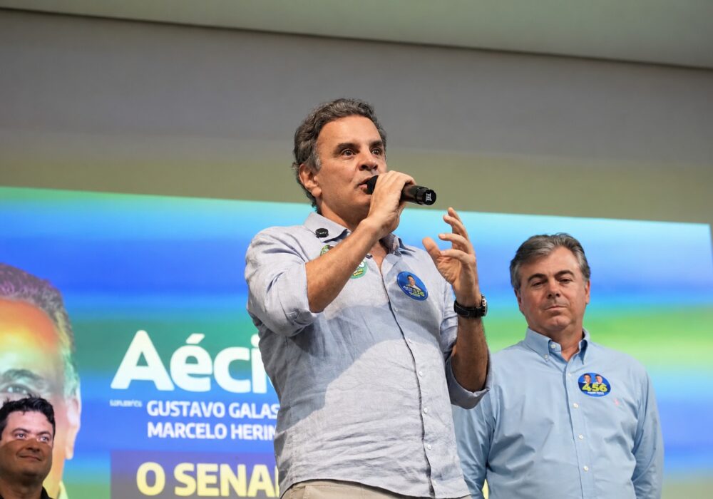 Aécio promete garantir recursos federais para a segurança e combate ao roubo de celulares em Minas