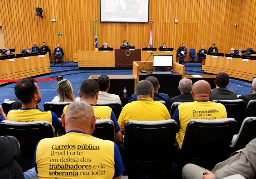 Greve dos Correios termina após decisão do TST; atendimento é retomado nesta sexta-feira