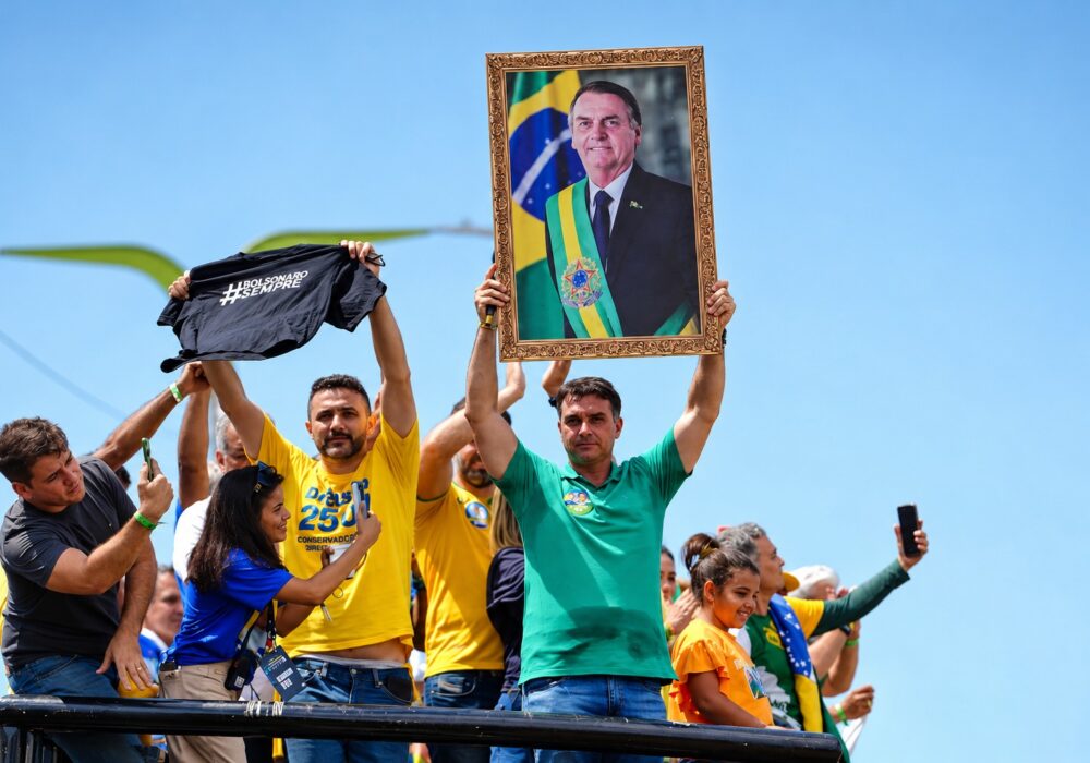TSE libera uso de Bolsonaro em materiais eleitorais de candidatos
