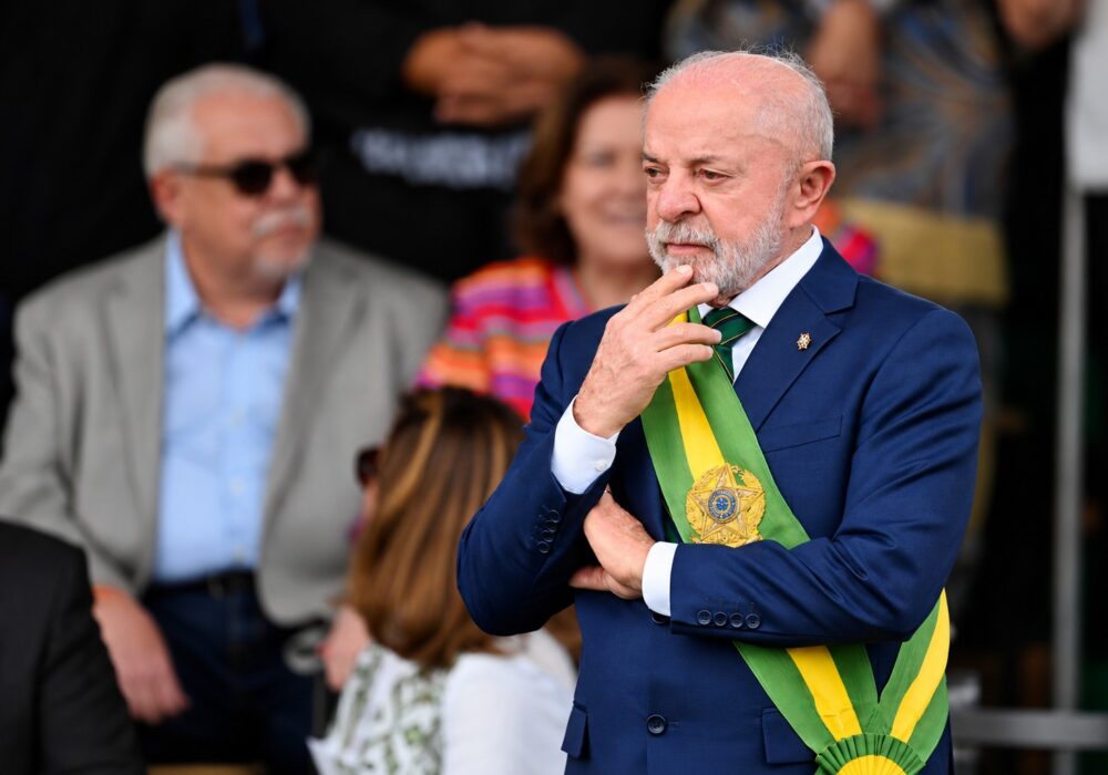 Em meio à crise no STF, Lula defende mandato para ministros e conselho para avaliar indicações