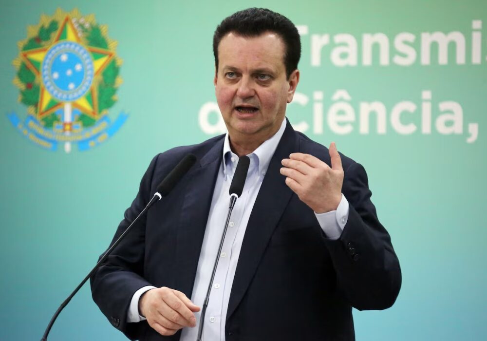 Kassab anuncia que PSD expulsará deputados que não apoiarem voto distrital misto