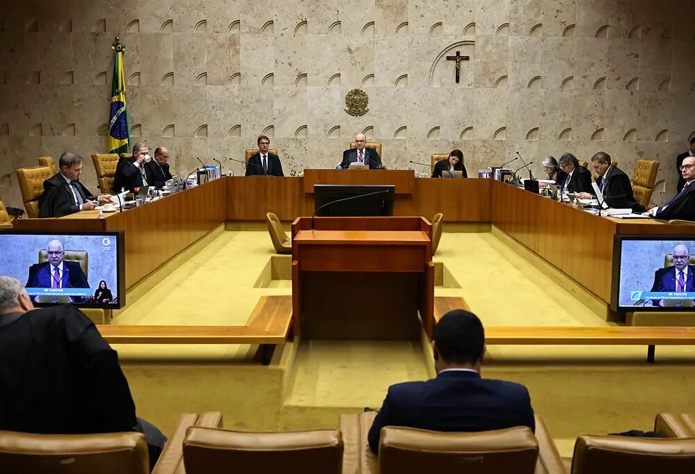 STF manda PF investigar suposta intervenção de grupo americano na eleição brasileira